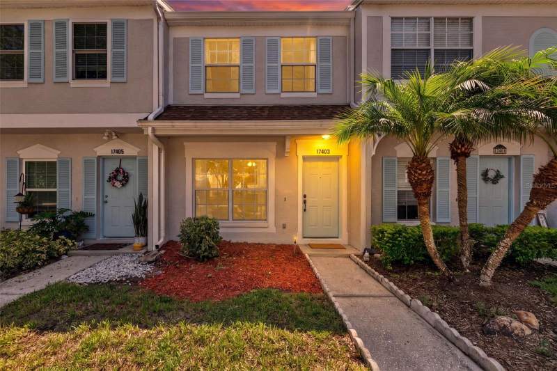 2 bedroom Townhouse at 17403 Flatwoods Key Drive, Hunters Key Twnhms At Nort, Tampa — photo 2