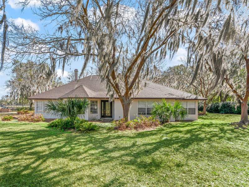 3 bedroom Single Family Residence at 7368 NW 14th Street, Finish Line, Ocala — photo 1