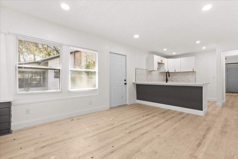 3 bedroom Single Family Residence at 1759 43rd Street, Richardsons W E, St Petersburg — photo 2