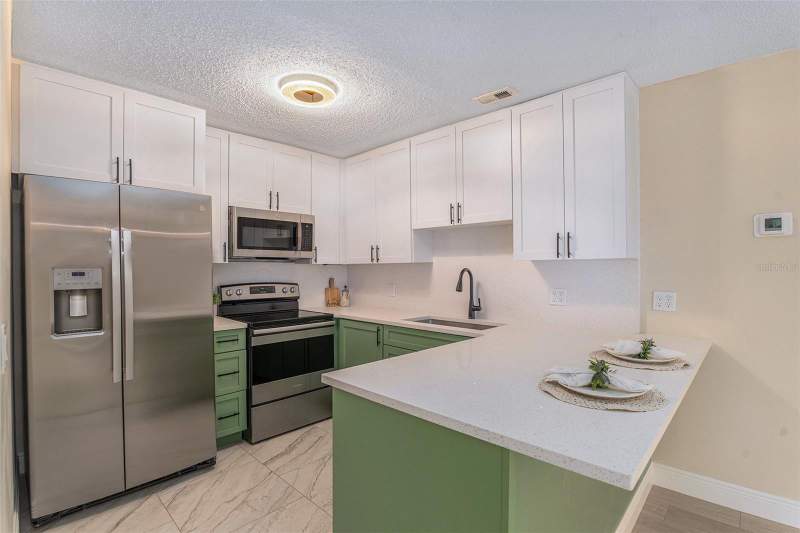 3 bedroom Condominium at 3822 Cortez Drive #D, Cortez Of Carrollwood A Condominium, Tampa — photo 2