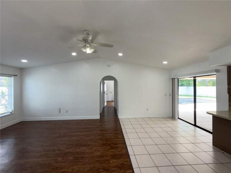 3 bedroom Single Family Residence at 206 SW 33rd Street, Cape Coral, Cape Coral — photo 4