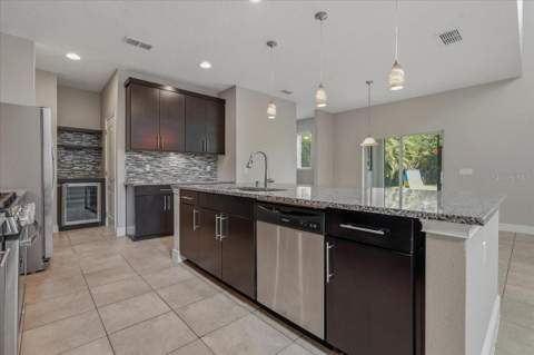 7340 Milestone Drive, Apollo Beach FL - photo 9 of 65