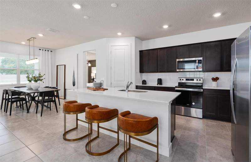 4 bedroom Single Family Residence at 2005 Grove Meadow Street, Canopy Preserve, Deland — photo 3