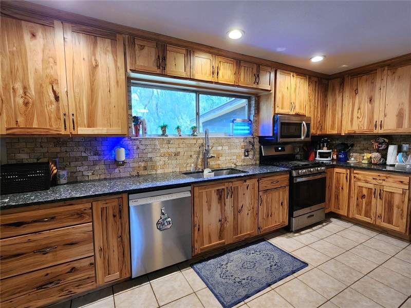 3 bedroom Single Family Residence at 13501 NE 245th Street Road, Town Of Orange Springs, Fort Mc Coy — photo 4