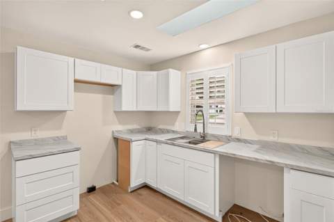 1124 Del Toro Drive, Lady Lake FL - photo 16 of 58