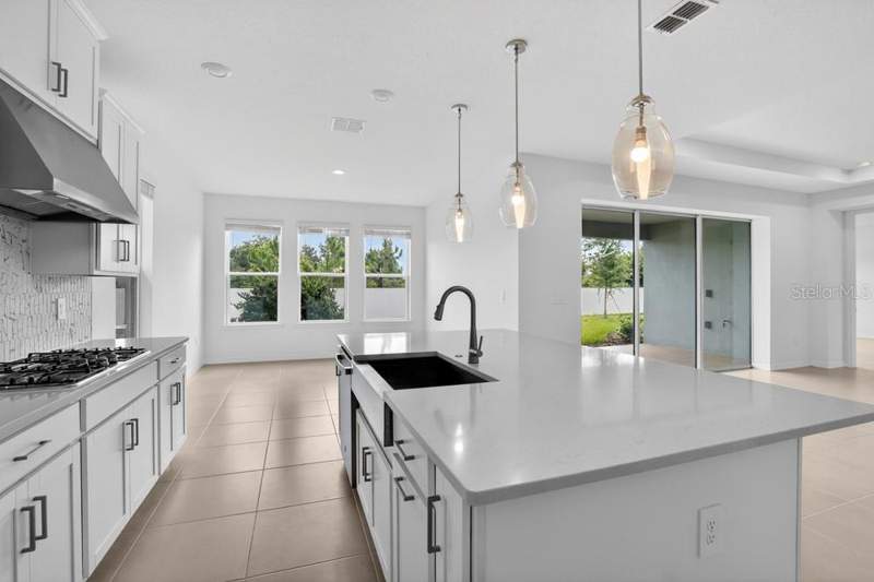 4 bedroom Single Family Residence at 957 LADYFISH TRAIL, THE WATERS AT CENTER LAKE RANCH, ST CLOUD — photo 5