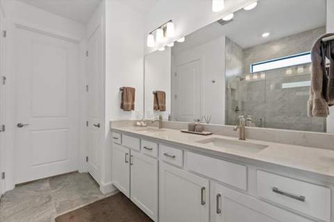 18918 Indian Rock Place, Lakewood Ranch FL - photo 23 of 44