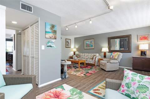 4720 Locust Street #219, St Petersburg FL - photo 10 of 40
