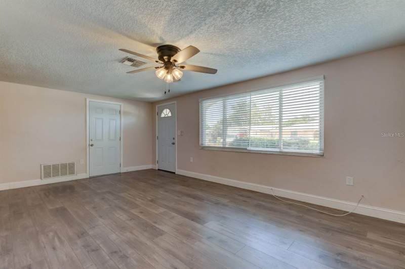 4 bedroom Single Family Residence at 7144 Fairfax Drive, Embassy Hills, Port Richey — photo 5