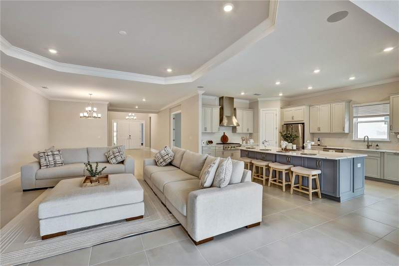 4 bedroom Single Family Residence at 15281 Contenta Loop, Azario Esplanade Ph Vi Subphas, Lakewood Ranch — photo 4