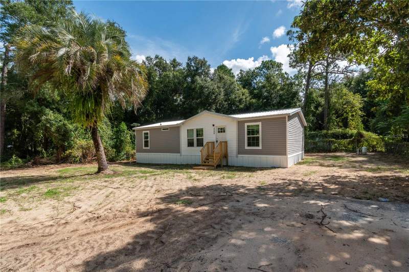 3 bedroom Manufactured Home at 1143 SE 159th Court, Silver Spgs Campsites, Silver Springs — photo 2