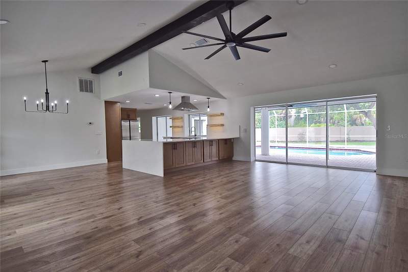 3 bedroom Single Family Residence at 102 Windward Drive, Southbay Yacht & Racquet Club, Osprey — photo 4
