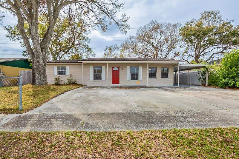 3 bedroom Single Family Residence at 8528 Gold Ridge Circle, Green Ridge Estates Unit 1, Tampa — photo 1