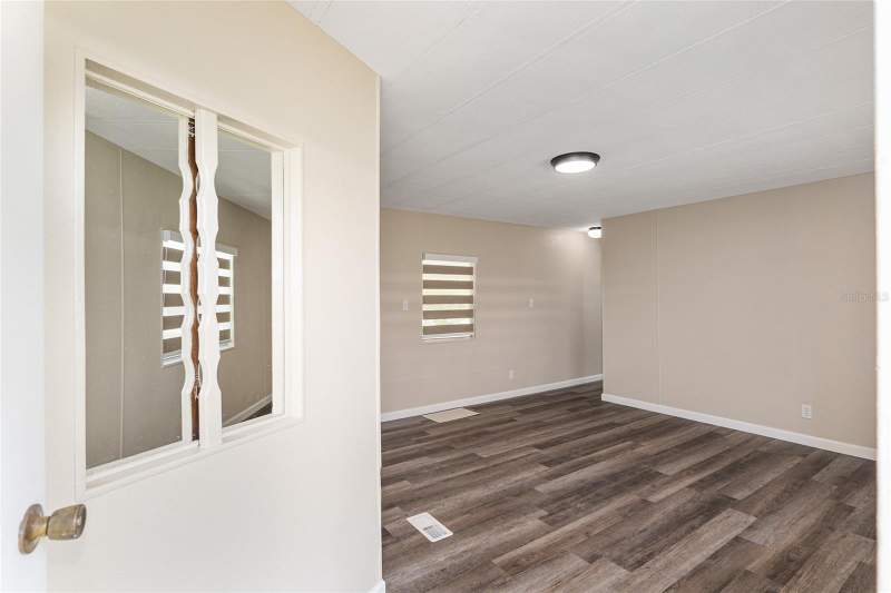 2 bedroom Manufactured Home at 5910 SW 63rd Place Road, Bahia Oaks Un 02, Ocala — photo 4