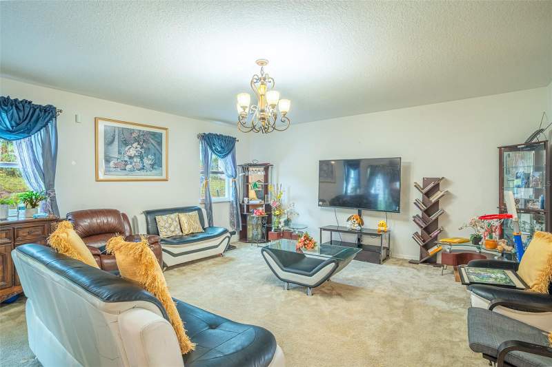 4 bedroom Single Family Residence at 15107 Zenith Avenue, Knight Lake Estates, Mascotte — photo 4