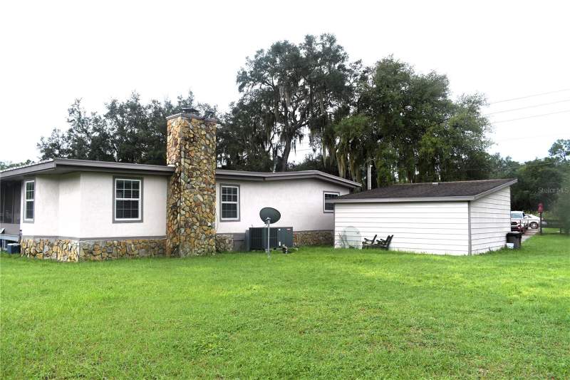 3 bedroom Mobile Home at 15355 SW 85th Avenue, Florida Hlnds Tr 145 146 17, Dunnellon — photo 2