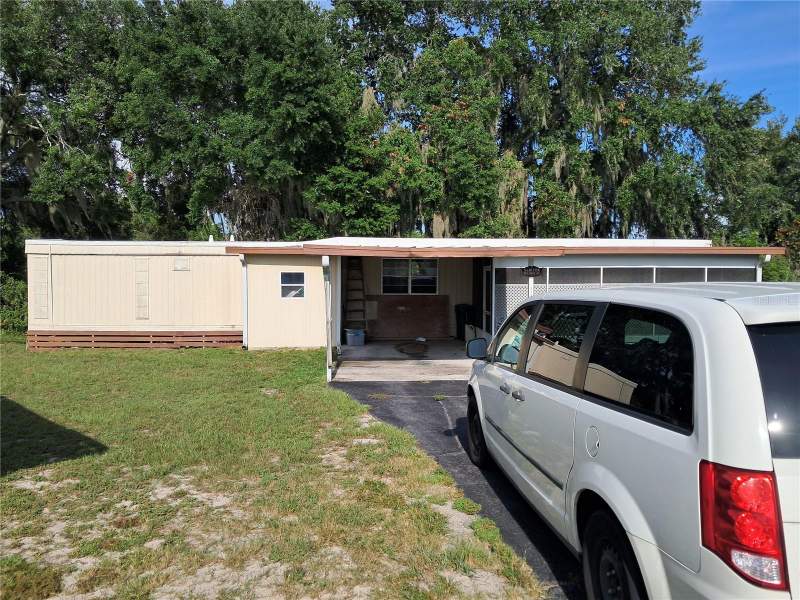2 bedroom Mobile Home at 820 Mark Road, Brittany Estates Sub, Leesburg — photo 2
