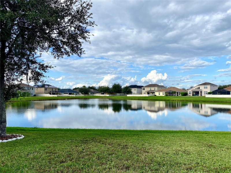5 bedroom Single Family Residence at 10812 Ancient Futures Drive, Easton Park Ph 1, Tampa — photo 2
