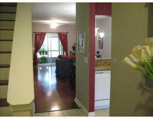 2 bedroom Townhouse at 4169 Plantation Cove Drive, Magnolia Bay At Maitland, Orlando — photo 2
