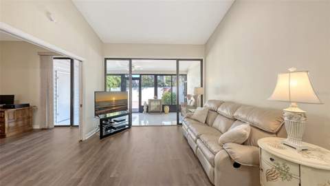 4423 Park Lake Terrace, Bradenton FL - photo 12 of 40