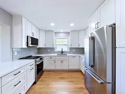 381 Westwinds Drive, Palm Harbor FL - photo 11 of 70
