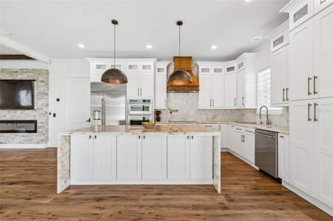3426 Channelside Court, Safety Harbor FL - photo 16 of 95