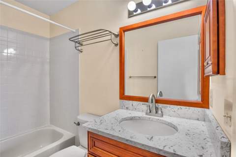 4623 Longwater Chase #112 Bldg J, Sarasota FL - photo 23 of 36