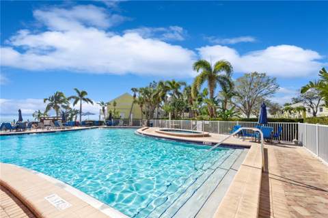 4728 Beach #C, St Petersburg FL - photo 24 of 33