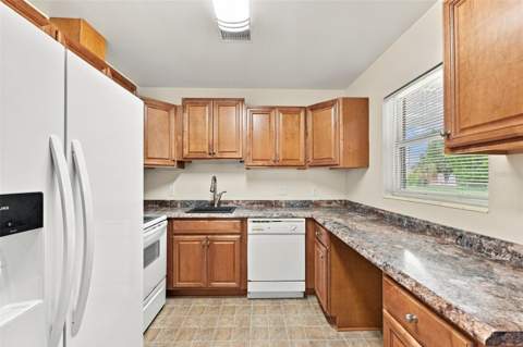 1007 21st Avenue, Palmetto FL - photo 10 of 43