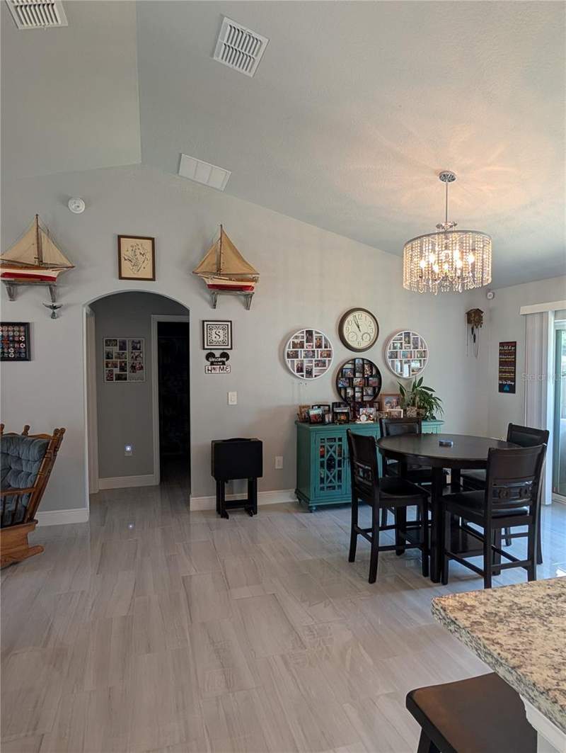 3 bedroom Single Family Residence at 5832 NW 63rd Place, Ocala Park Estate, Ocala — photo 4