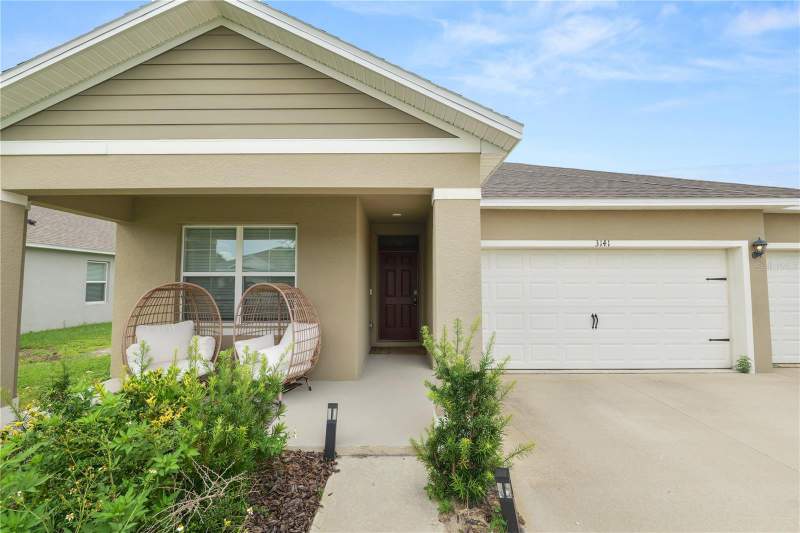 4 bedroom Single Family Residence at 3141 Caspian Feather Street, Wind Meadows South Ph 1, Bartow — photo 4