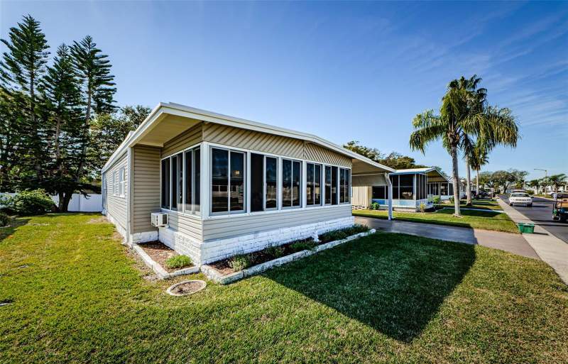2 bedroom Mobile Home at 39820 US Highway 19 #15, Stonehedge On The Hill M/H Park Co-Op Unrec, Tarpon Springs — photo 4
