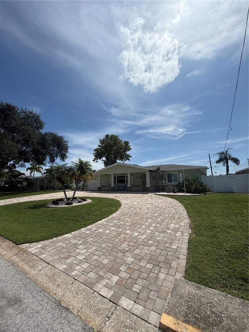 3 bedroom Single Family Residence at 5163 60th Way, Kenneth City, Kenneth City — photo 3