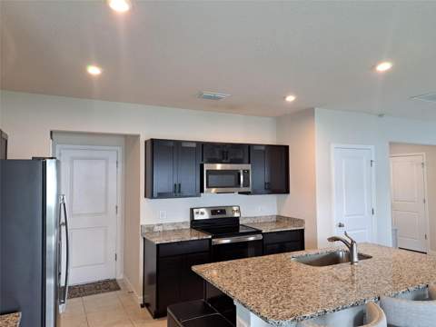 1508 Majestic Lane, Winter Haven FL - photo 9 of 39
