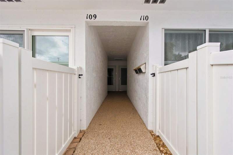 2 bedroom Condominium at 1655 S Highland Avenue #B110, Penthouse Groves, Clearwater — photo 2