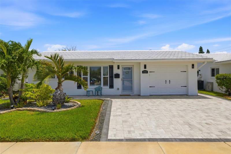 2 bedroom Single Family Residence at 9729 37th Street, Mainlands Of Tamarac By The Gulf Unit 4 Condo, Pinellas Park — photo 2