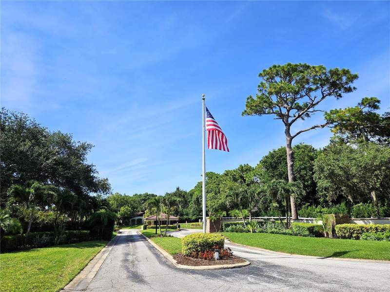 2 bedroom Condominium at 1800 Mariner Drive #9, Tarpon Cove Condo, Tarpon Springs — photo 3