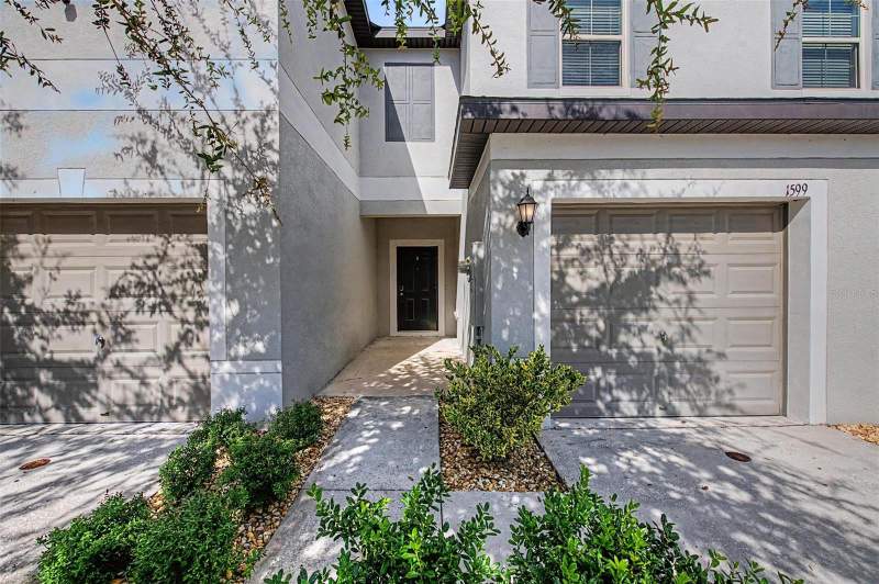 2 bedroom Townhouse at 1599 Cassius Street, Willow Square Twnhms, Lutz — photo 1