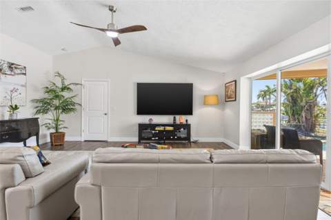 1997 Hawaii Avenue, St Petersburg FL - photo 8 of 60