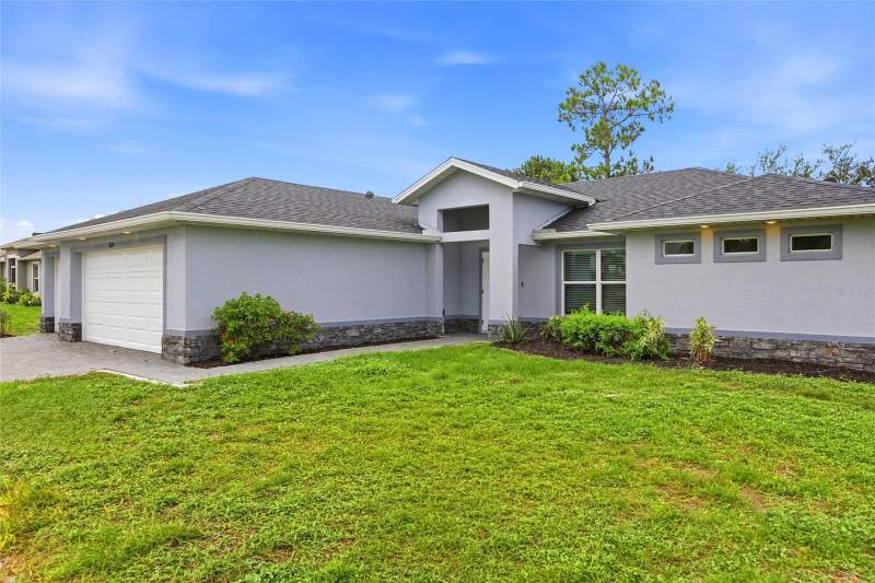 4 bedroom Single Family Residence at 1024 NE 33rd Lane, Cape Coral, Cape Coral — photo 4