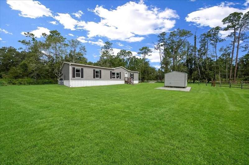 3 bedroom Manufactured Home at 8500 E Highway 318, Neighborhood 0418, Citra — photo 4