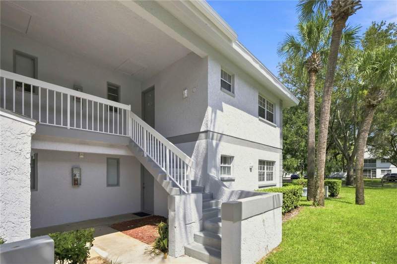 2 bedroom Condominium at 571 Midway Track #J201, Silver Downs Bldg J, Ocala — photo 3