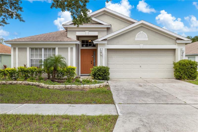 3 bedroom Single Family Residence at 10234 Hunters Haven Boulevard, South Pointe Ph 10 & 11, Riverview — photo 2