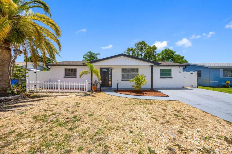 1036 VIKING DRIVE home for sale in Holiday Lake Estates