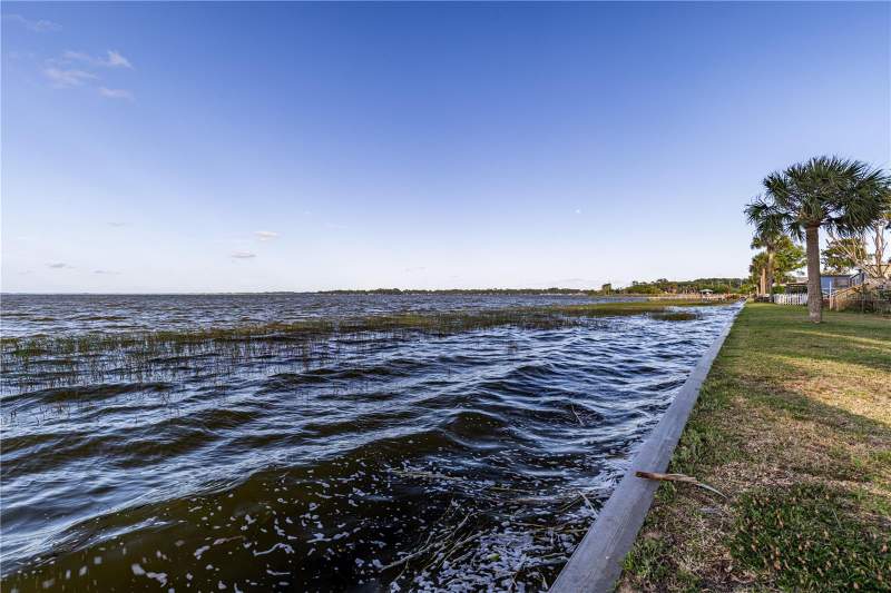 2 bedroom Mobile Home at 12315 US HIGHWAY 441 #23, THREE LAKES MHP, TAVARES — photo 2