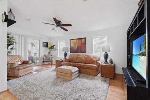 6907 Americana Drive #101, St Petersburg FL - photo 9 of 32