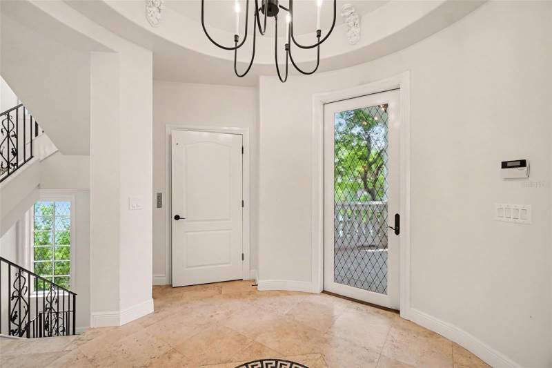 6 bedroom Single Family Residence at 11523 Andy Rosse Lane, Lanes F A Bayview Sub, Captiva — photo 4