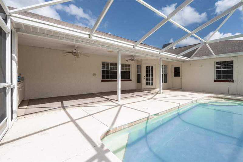 3 bedroom Single Family Residence at 3948 SW 157th Place Road, Marion Oaks Un 05, Ocala — photo 4
