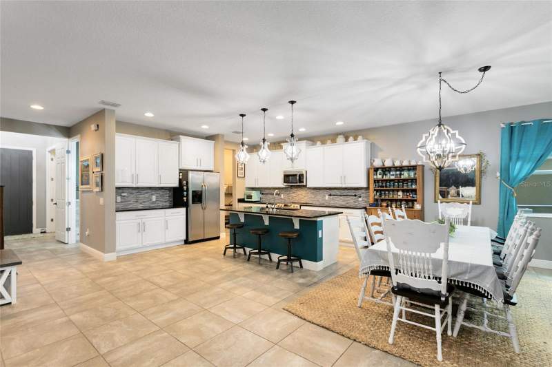 5 bedroom Single Family Residence at 3877 Shoreside Drive, Bellalago Ph 4K, Kissimmee — photo 5