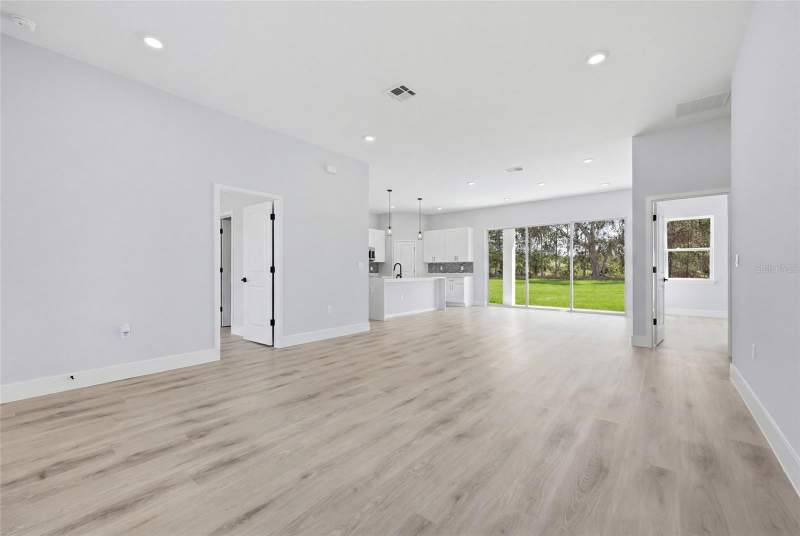 4 bedroom Single Family Residence at 2111 SW 156th Place, Marion Oaks Unit 03, Ocala — photo 5